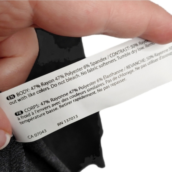 Wildfox Sommers After the Rain Gray Rainbow Sweatshirt Top Women's Size XL & XS - Picture 6 of 8